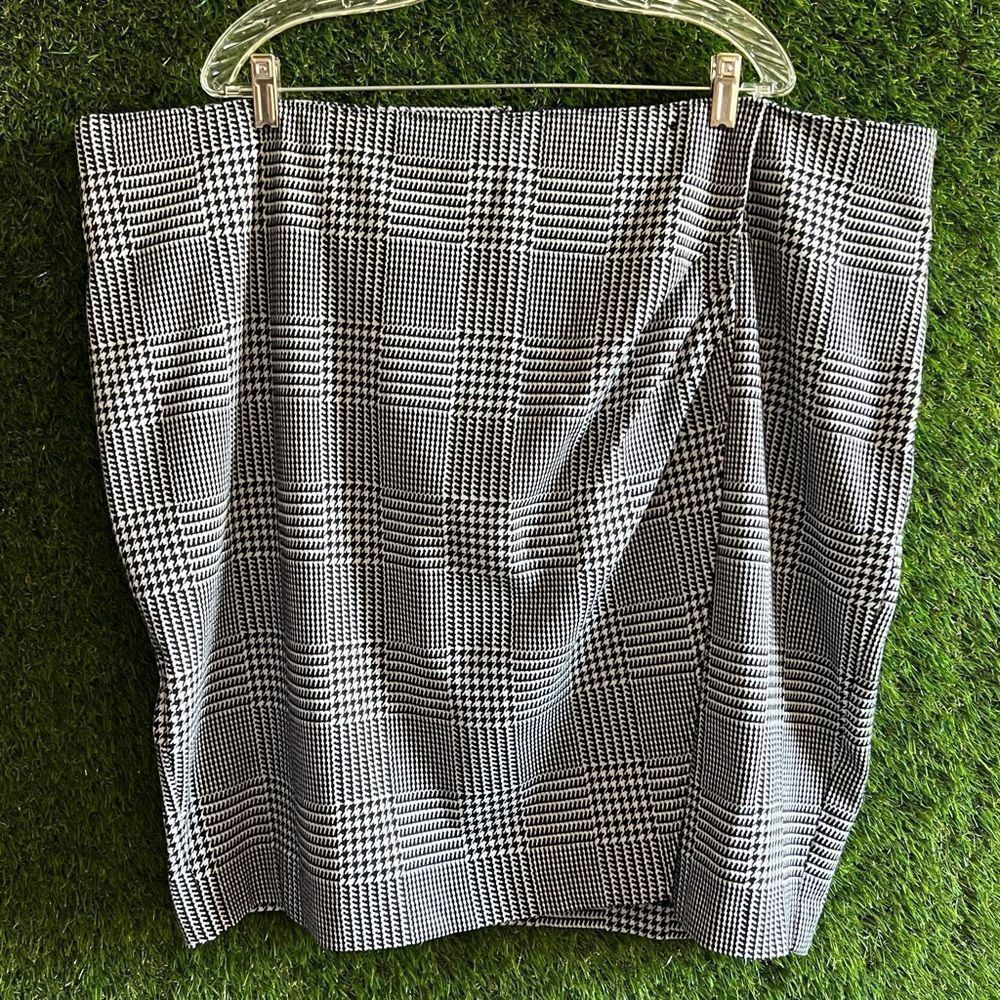 Lane Bryant Knit Houndstooth Faux Wrap Pencil Skirt Plus Curvy